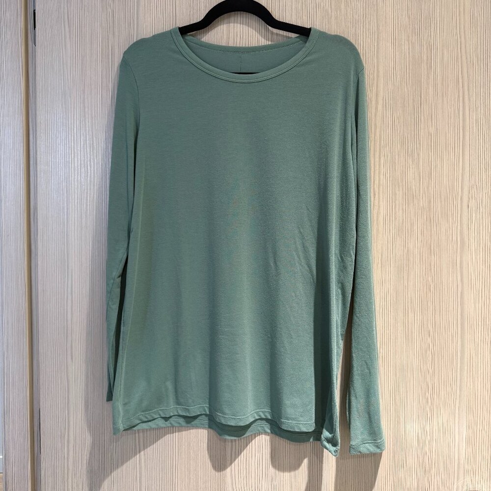 Alo Longsleeve Blue-Green Shirt (Size M Fair Condition with Wear)